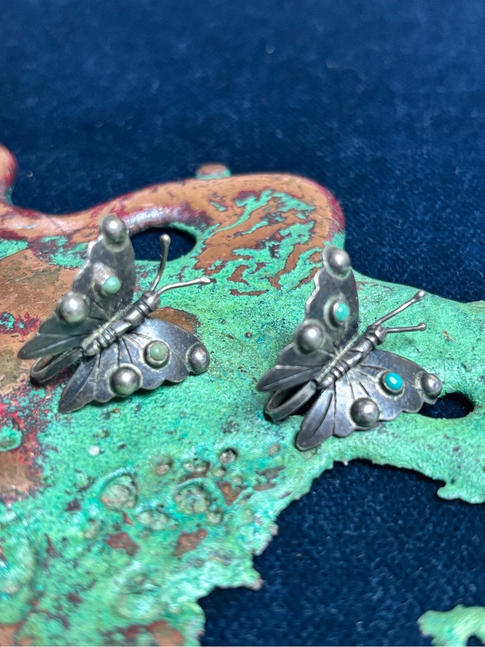 Vintage Taxco Mexican Sterling Silver and Turquoise Earrings 🦋 - Picture 2 of 6
